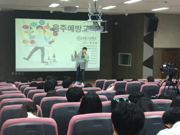 ���ֿ��汳��  ÷���̹���