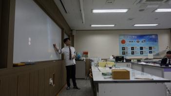 ���߰�������ȸ 1�� ��� ��ǥ ÷���̹���