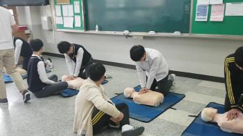 1�г� ����һ��� ���� ÷���̹���