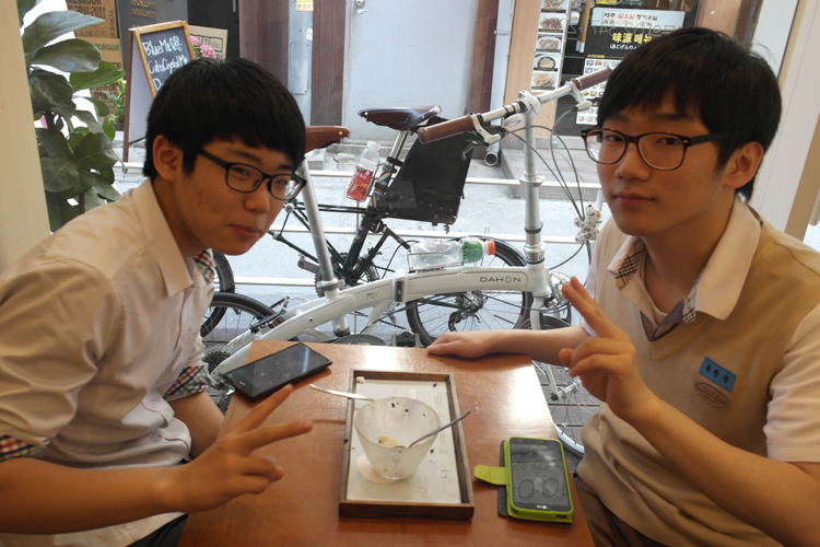 ���� �ѱ׸� ���� �����̿� ������. ��.